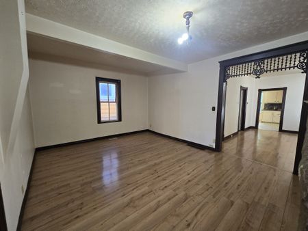 For Lease - 939 Wellington Street, Windsor, Ontario - Photo 4