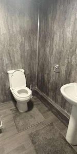 W Apart Hotel, Rochdale Road, Oldham, OL3 - Photo 4