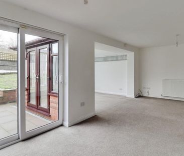 Springfield Drive, Kidsgrove, Stoke On Trent - Photo 2