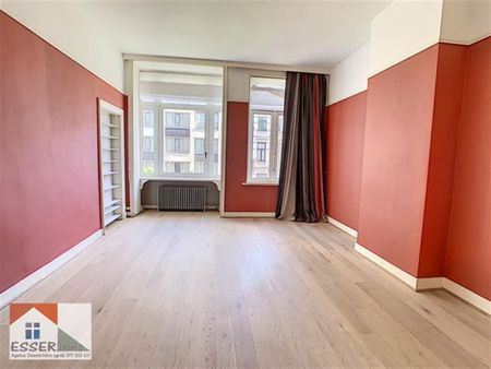 Tout savoir sur cette maison à St-Gilles, à St-Gilles - Photo 4