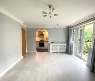 2 bedroom apartment to rent - Photo 4