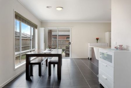 Zoned to Saltwater P-9 College! - Photo 2