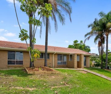 Spacious, Private & Well-Located – Now Leasing! - Photo 1