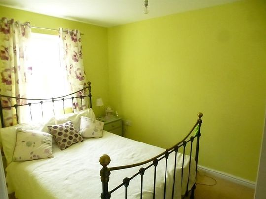Clematis Way, WYMONDHAM - Photo 1