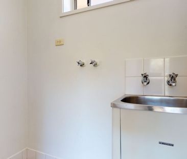 CENTRAL THORNBURY LOCATION! - Photo 6