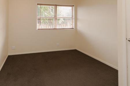 Smart Stylish Home on Sycamore Dr - Photo 4