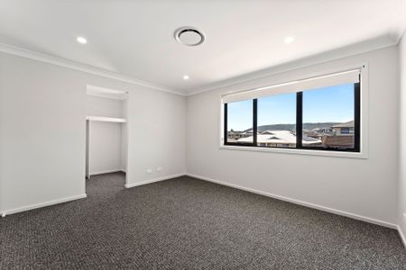 Brand New Living! - Photo 3