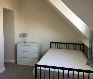 5 bedroom terraced house to rent - Photo 6