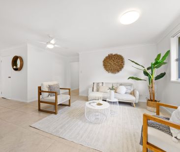 Stylish Family Home in Quiet Wadalba Location - Photo 1