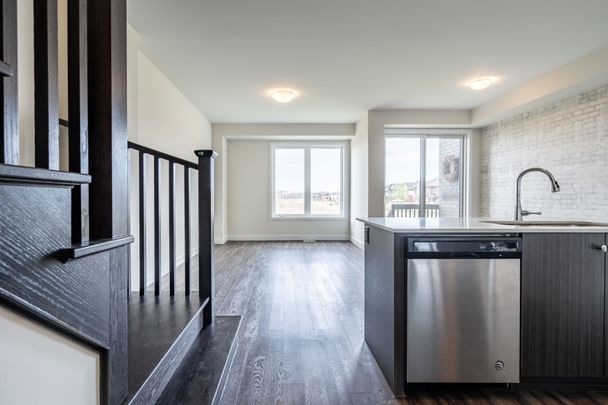 For Lease - 6 Bedrock Drive, Hamilton, Ontario - Photo 1