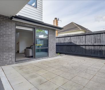 Recently renovated studio units just a short walk away from the Gre... - Photo 4