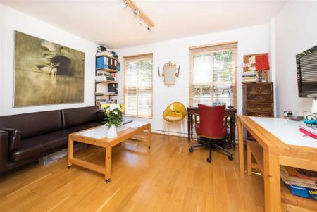 1 bedroom flat to rent - Photo 2