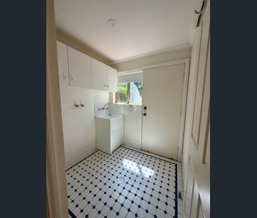 Secure Low Maintenance 3-bedroom Townhouse - Photo 6