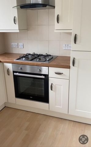 2 bedroom terraced house to rent - Photo 4