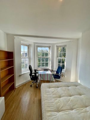 5 Bed Flat, Mountain House, SE11 - Photo 1