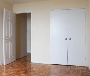 5 Glamorgan Avenue, Toronto — 2 Bedroom - Photo 2