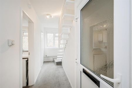 2 bedroom duplex to rent - Photo 4