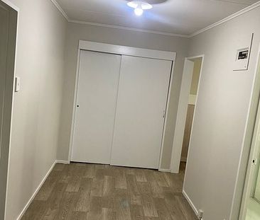 Charming 2BR Unit in Milson! Freshly renovated - Photo 4