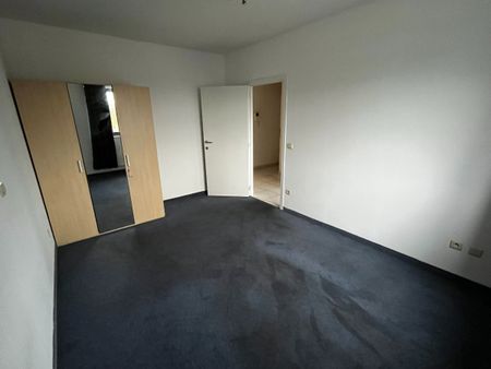 Tweeslaapkamerappartement met staanplaats in centrum Genk. - Foto 3