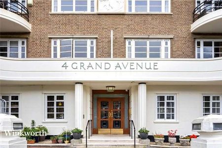 Grand Avenue, Hove, East Sussex, BN3 - Photo 5