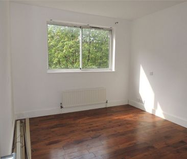 2 Bed Flat, Viceroy Court, CR0 - Photo 5