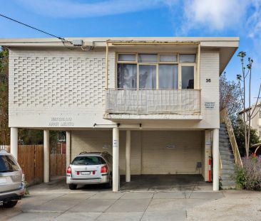 Charming 1-Bedroom Apartment in Prime St Kilda Location - Photo 4