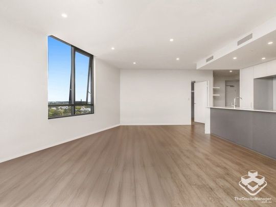 17th Floor City and River Views - Photo 1