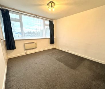 Stonehouse Lane, Coventry - - Photo 1