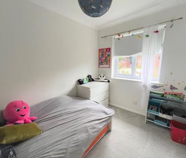 3 bedroom ground floor flat to rent - Photo 5