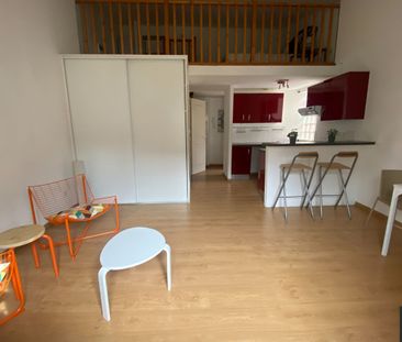 STUDIO MEUBLE de 31 m² AVEC MEZZANINE - CENTRE VILLE - Photo 4