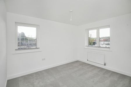 3 bedroom detached house to rent - Photo 3