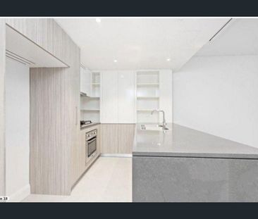 Amazing Two Bedroom with covered balcony - Photo 2