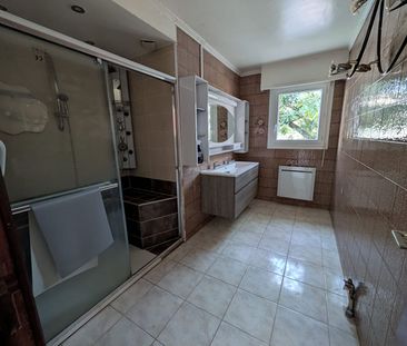 Location Maison 5 pièces 121m² - Photo 6