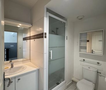 Location Appartement 2 pièces 32m² MARSEILLE 10ème - Photo 2