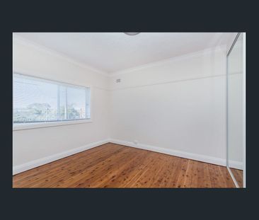 Prime Balgowlah Location – Walk to Shops, Cafes & Transport - Photo 3