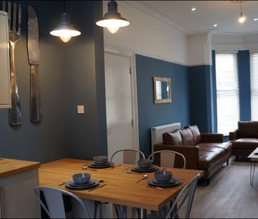 7 Bed Terraced House, Borrowdale Road, L15 - Photo 1