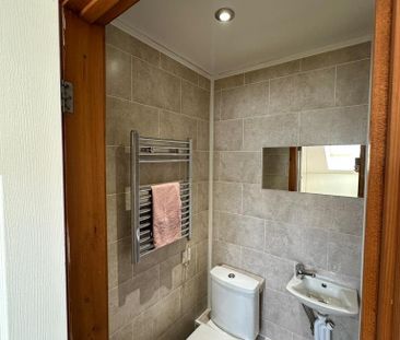 1 bedroom in a house share to rent - Photo 6