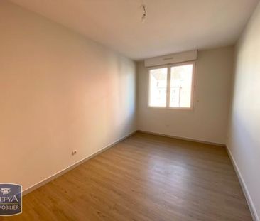 Location Appartement 4 pièces 91m² BEAUVAIS 60000 - Photo 3