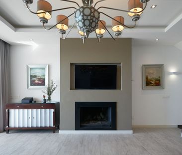 Townhouse in Sierra Blanca - Photo 3