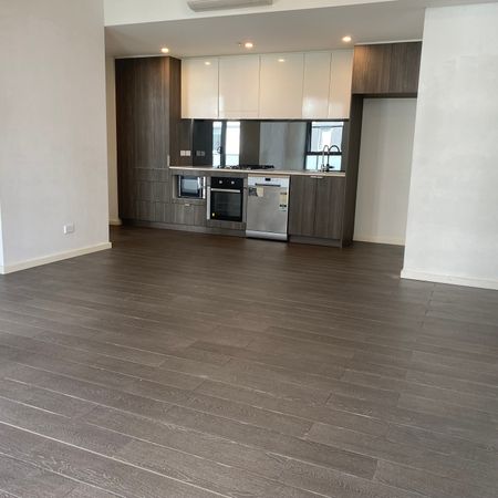 Modern two bedroom unit on 4th floor - Photo 3