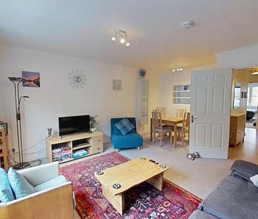 2 bedroom flat to rent - Photo 3