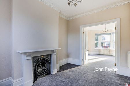 Flat to rent - Blackheath Road, London, SE10 - Photo 2