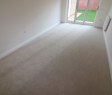 3 bedroom detached house to rent - Photo 5