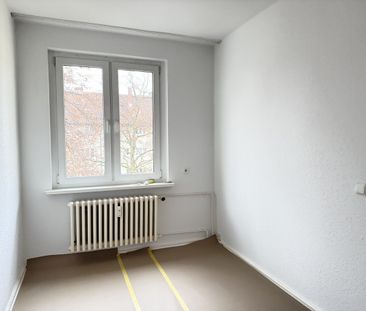 „Komplett frisch renoviert“, Helle Wohnung mit Balkon, unweit dem V... - Foto 2