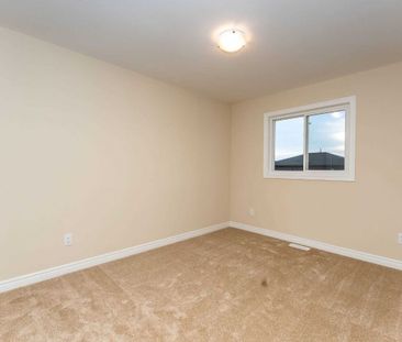 For Lease - 26 Sunflower Place, Welland, Ontario - Photo 5