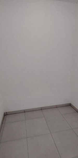 location Appartement T2 DE 49.9m² À MONTPELLIER - Photo 2