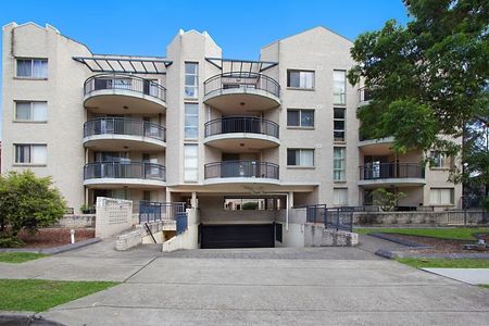 TWO BEDROOM APARTMENT!! - Photo 3