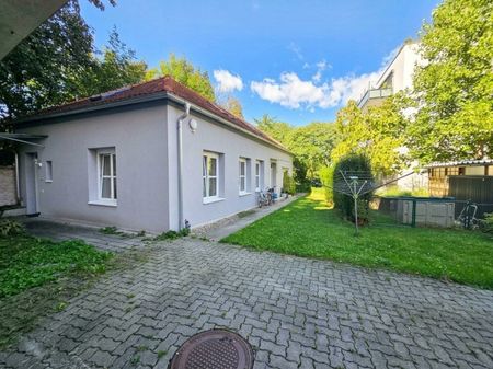 Wunderschöne, ruhig gelegene Maisonettenwohnung mit kleinem Garten im Herzen von Graz - nur wenige Schritte von der UNI entfernt! WG-geeignet! - Foto 5