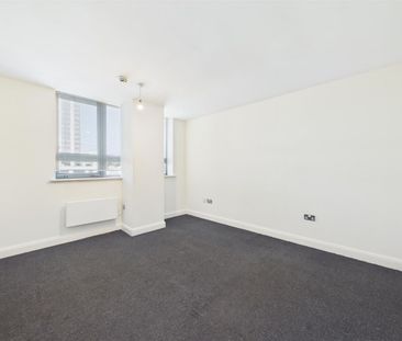 1 BED Apartment To rent - Photo 2