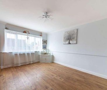 Thornfield Avenue, Connah's Quay, CH5 - Photo 3